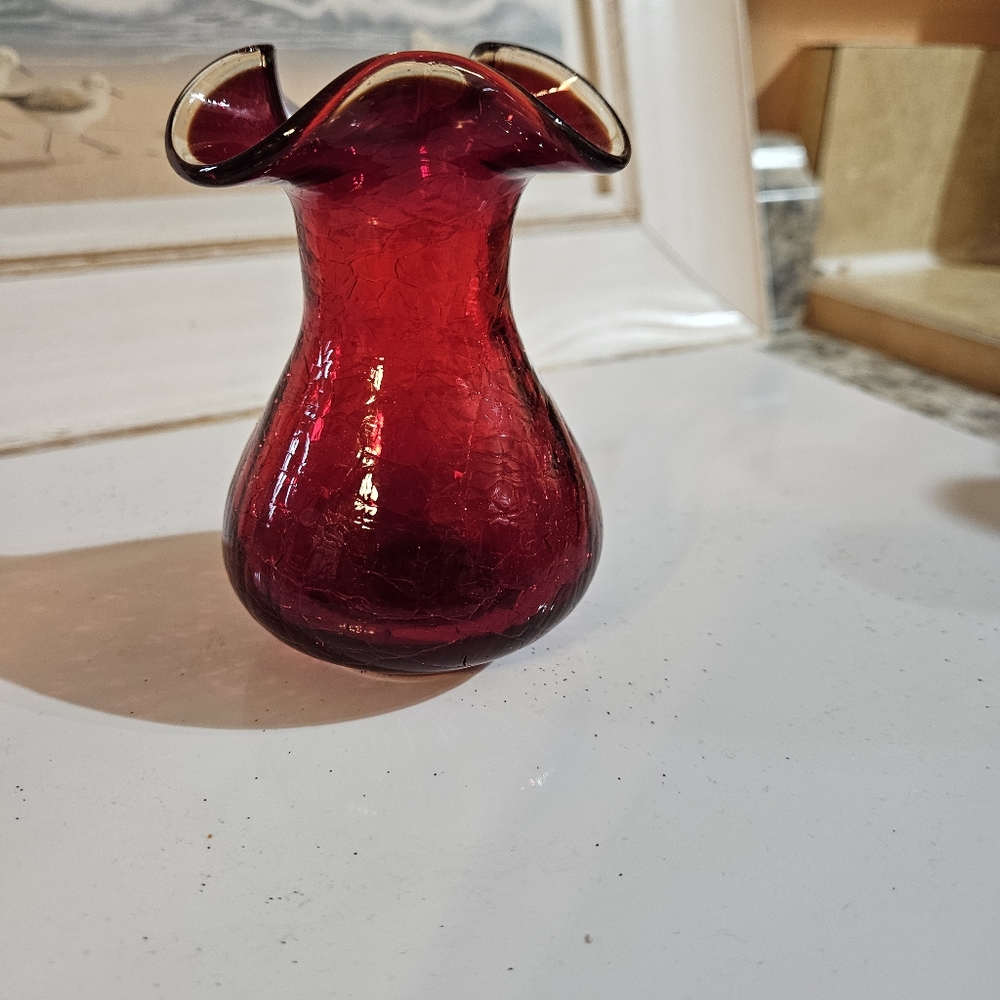 Elegant Red Crackle Glass Vase